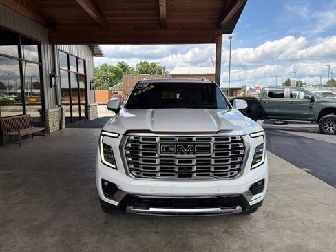 Used 2026 GMC Yukon Denali w/ Denali Reserve Package AWD/4WD image 24
