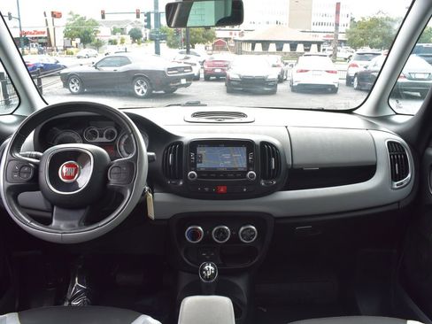 Used 2014 FIAT 500L Easy image 10