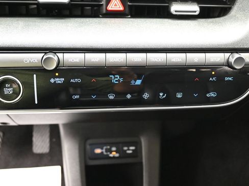 Used 2025 Hyundai Ioniq 5 SEL RWD image 12