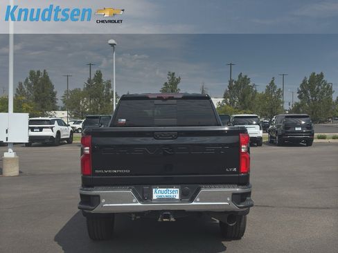 Used 2024 Chevrolet Silverado 2500 LTZ w/ LTZ Convenience Package AWD/4WD image 6