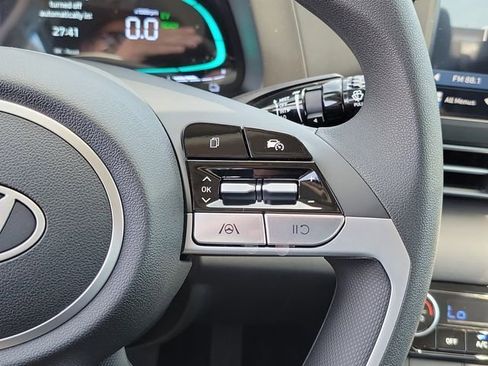 New 2026 Hyundai Elantra Hybrid FWD image 8