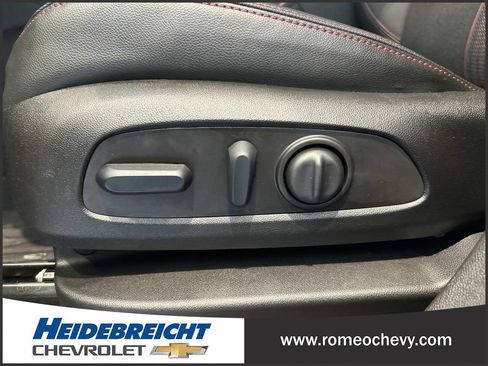 Certified 2022 Chevrolet Equinox RS w/ LPO, Floor Liner Package image 12