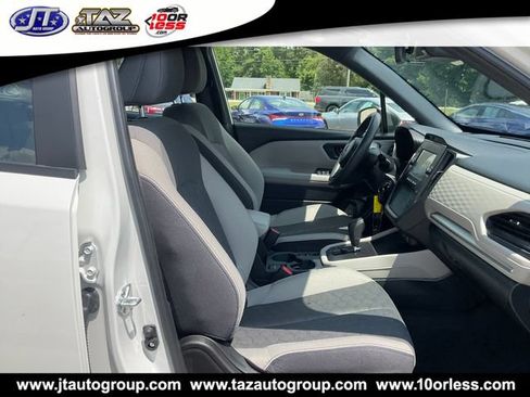 Used 2025 Subaru Forester AWD/4WD image 14