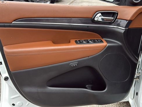 Used 2021 Jeep Grand Cherokee Overland image 10