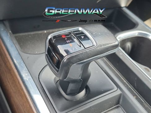 Used 2022 Chevrolet Silverado 1500 High Country RWD image 18