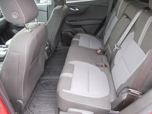 Used 2024 Chevrolet Blazer LT w/ Convenience Package FWD image 13