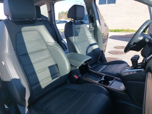 Used 2022 Honda CR-V Touring image 10