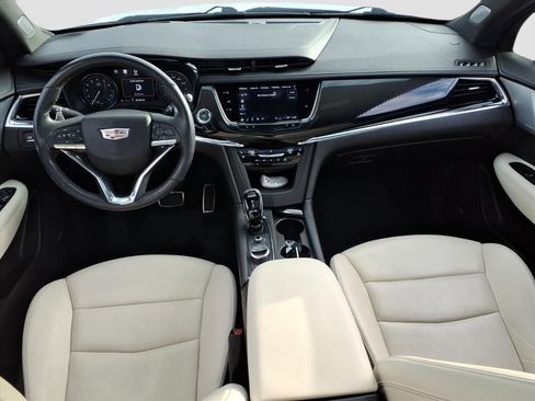 Used 2023 Cadillac XT6 Sport w/ Technology Package image 24