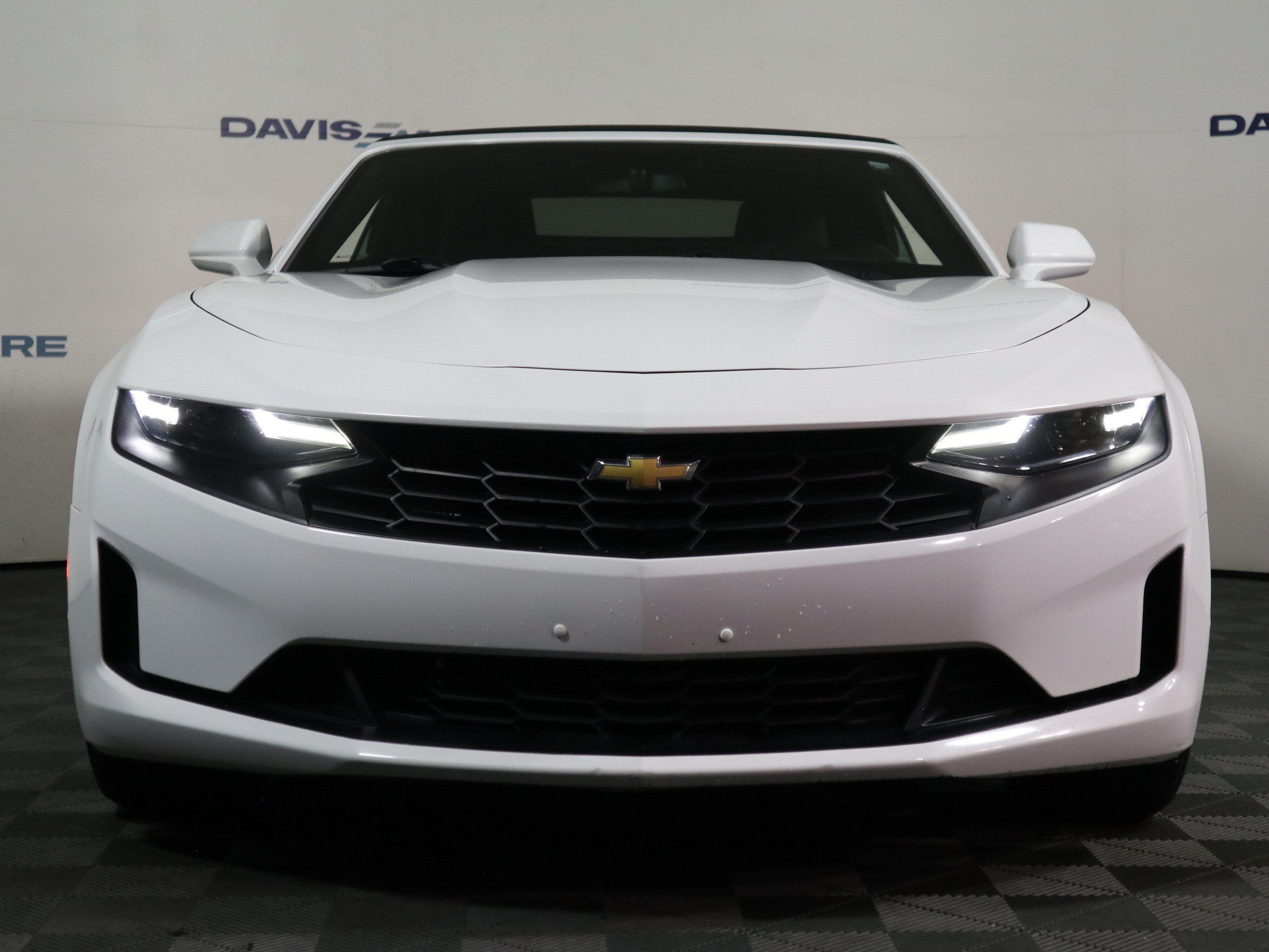 Used 2020 Chevrolet Camaro LT RWD image 13
