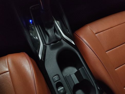 Used 2023 Toyota Corolla SE image 26