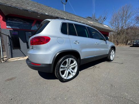Used 2016 Volkswagen Tiguan SEL image 8