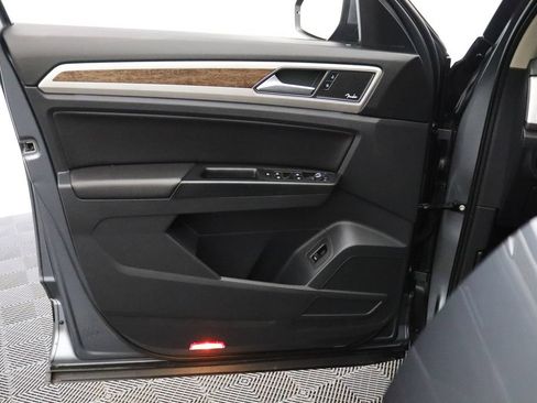 Used 2019 Volkswagen Atlas SEL Premium AWD/4WD image 13