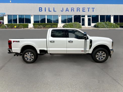 New 2026 Ford F250 4x4 Crew Cab Super Duty image 3