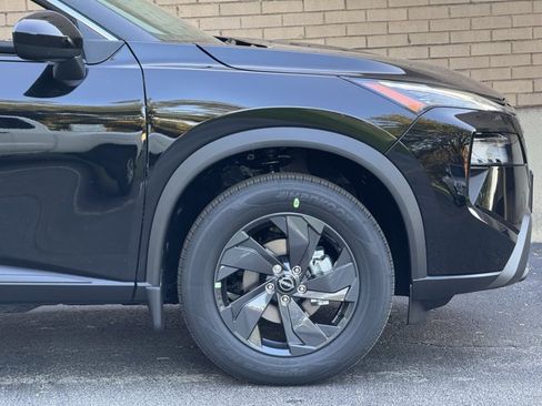 New 2026 Nissan Rogue SV w/ Cold Weather Package AWD/4WD image 5