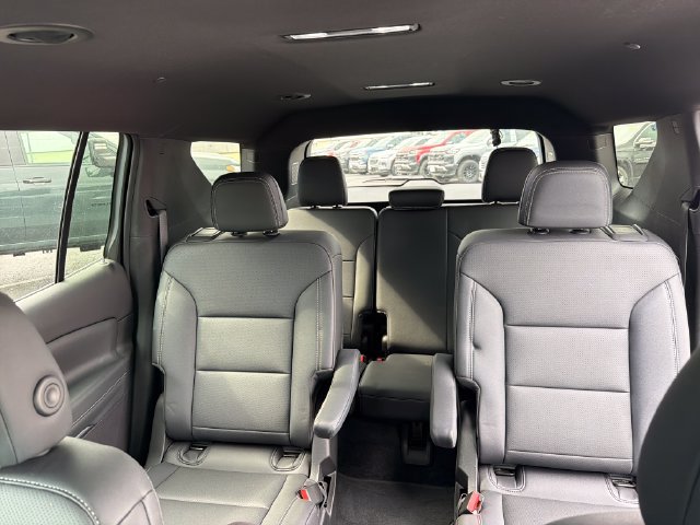 Used 2026 Chevrolet Traverse LT AWD/4WD image 31