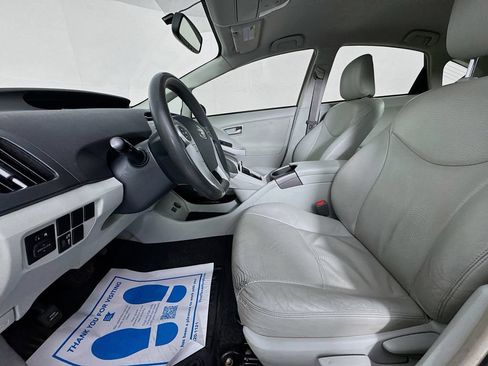 Used 2014 Toyota Prius Three FWD image 23