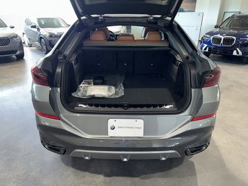 New 2026 BMW X6 xDrive40i w/ Climate Comfort Package image 12