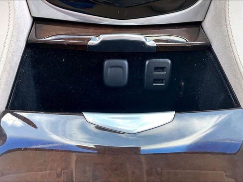 Used 2017 Cadillac Escalade Premium Luxury w/ LPO, Radiant Package image 15