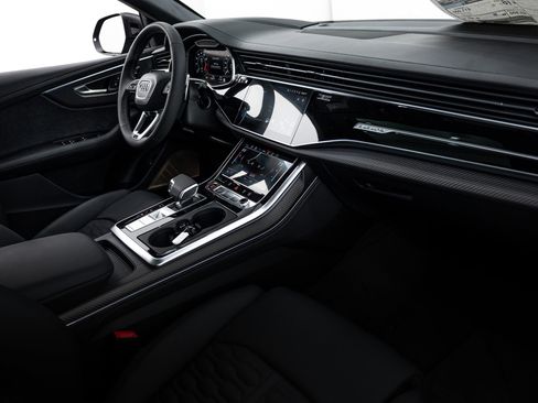 New 2026 Audi RS Q8 performance image 13