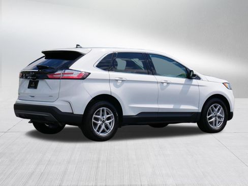 Used 2024 Ford Edge SEL w/ Convenience Package AWD/4WD image 5