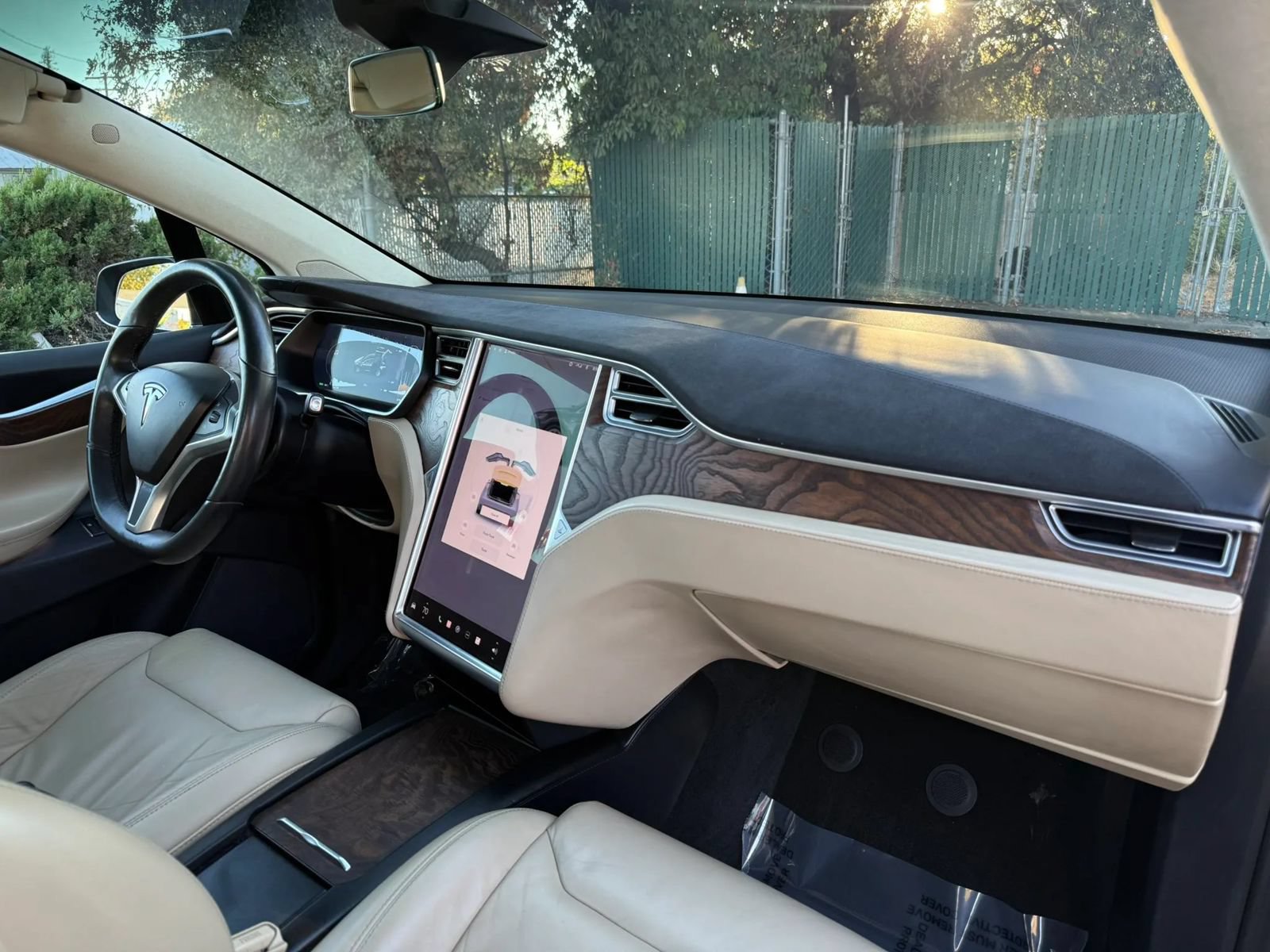 Used 2017 Tesla Model X 100D AWD/4WD image 17