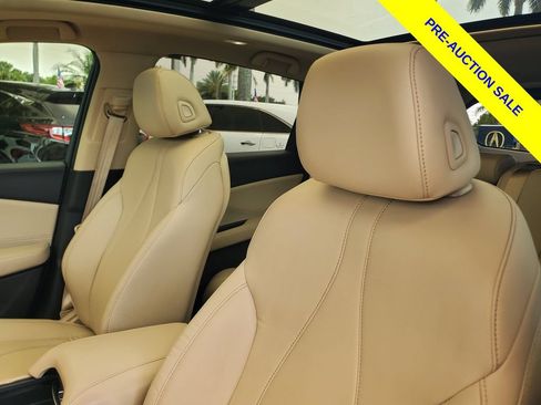 Used 2024 Acura RDX SH-AWD image 17