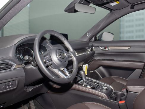 Used 2025 MAZDA CX-5 Signature image 5