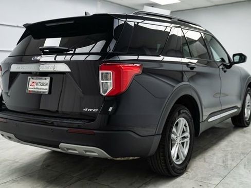 Used 2023 Ford Explorer XLT w/ Equipment Group 202A image 9