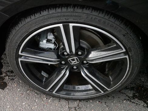 Used 2023 Honda Accord Sport image 15