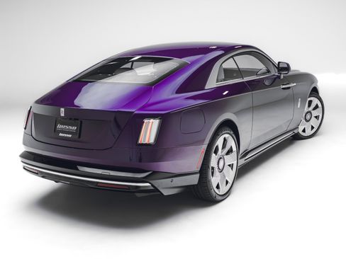 Used 2024 Rolls-Royce Spectre w/ Spectre Launch Package AWD/4WD image 9