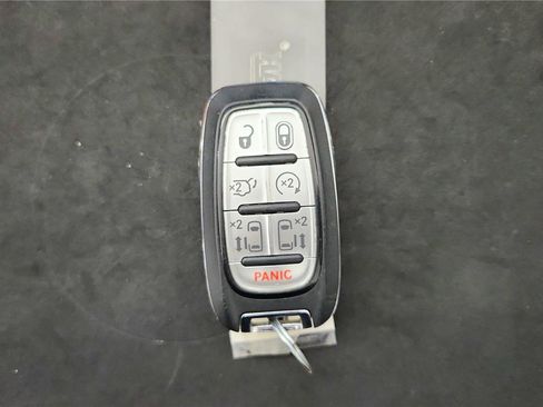 Used 2024 Chrysler Pacifica Touring-L FWD image 21