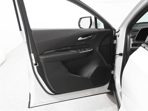 Used 2024 Cadillac XT4 Sport w/ Cold Weather Package image 4