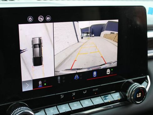 Used 2024 GMC Canyon Elevation w/ Convenience Package image 7