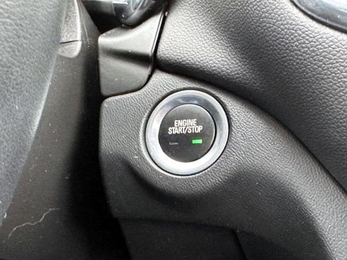 Certified 2023 Chevrolet Equinox LT image 28