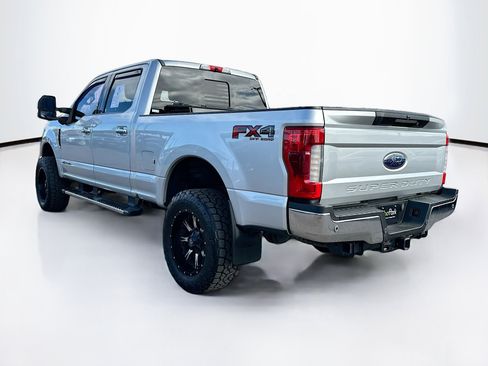 Used 2017 Ford F250 Lariat w/ Lariat Ultimate Package image 5