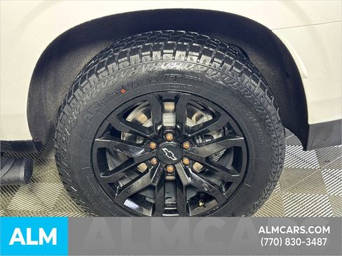 Used 2023 Chevrolet Suburban Z71 w/ Z71 Off-Road Package image 23