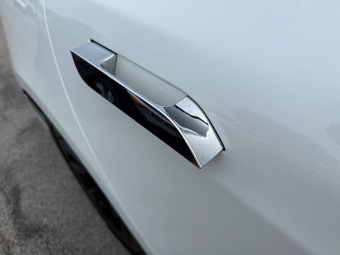 Used 2018 Tesla Model S 75D AWD/4WD image 9