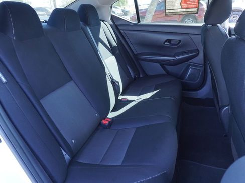 Certified 2025 Nissan Sentra SV image 9