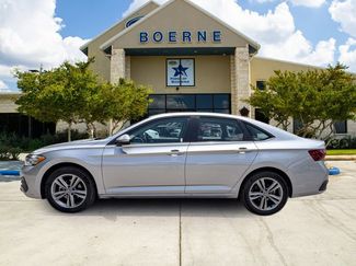Used 2024 Volkswagen Jetta SE FWD video 2