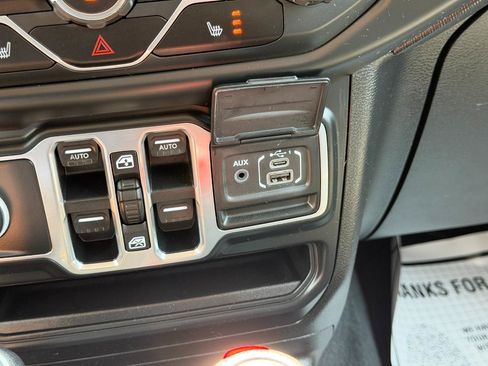 Used 2018 Jeep Wrangler Unlimited Sport S AWD/4WD image 69