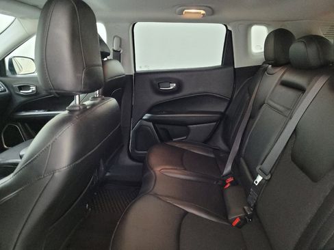 Used 2019 Jeep Compass Altitude image 18