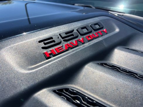 Used 2023 RAM 3500 Laramie AWD/4WD image 10