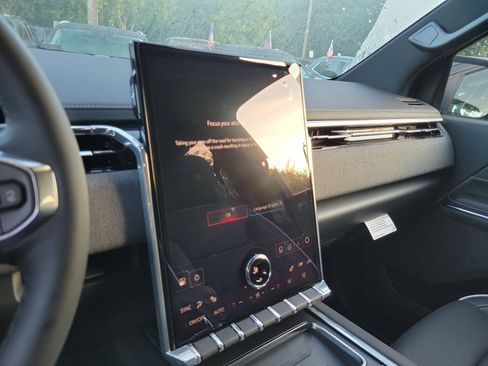 New 2026 GMC Sierra EV Elevation image 11