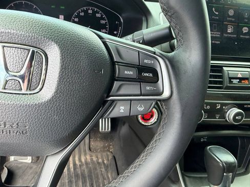 Used 2018 Honda Accord Sport image 25