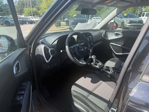 Used 2020 Kia Soul LX FWD image 4