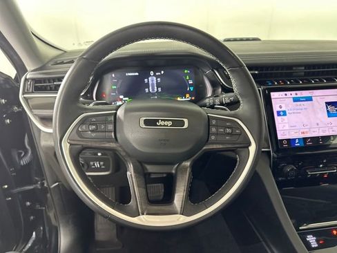 Used 2023 Jeep Grand Cherokee 4WD 4xe image 14