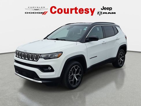 Certified 2024 Jeep Compass Limited AWD/4WD image 9