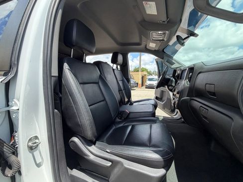 Used 2021 Chevrolet Silverado 2500 Custom w/ Infotainment Package AWD/4WD image 18