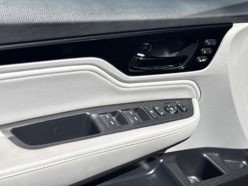 Certified 2023 Honda Odyssey Touring image 19