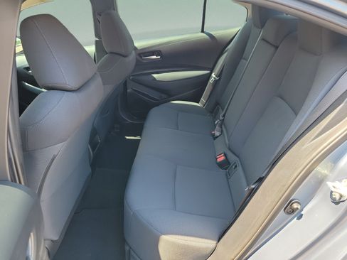 Used 2020 Toyota Corolla LE FWD image 9